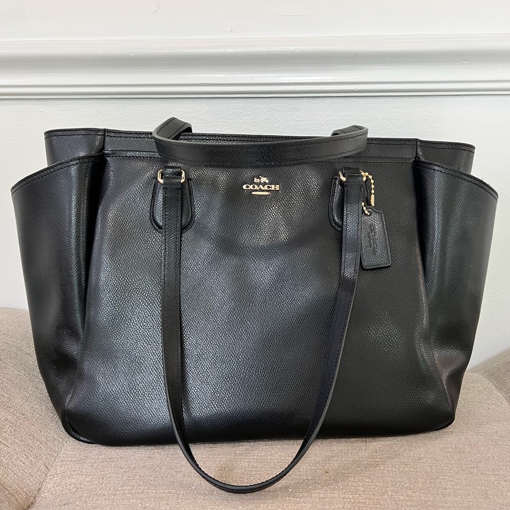 Coach brand diaper bag, large bag, or briefcase used 3 times! Zipper closure
